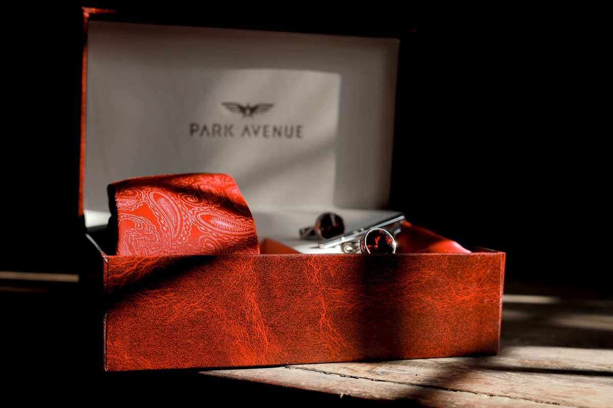 10 Best Men's Accessories Shopify Stores (2026)