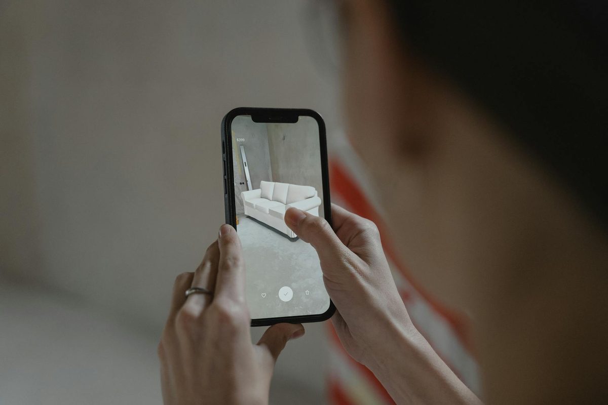 Augmented Reality for Shopify: How AR Try-On and 3D Models Reduce Returns and Increase Confidence