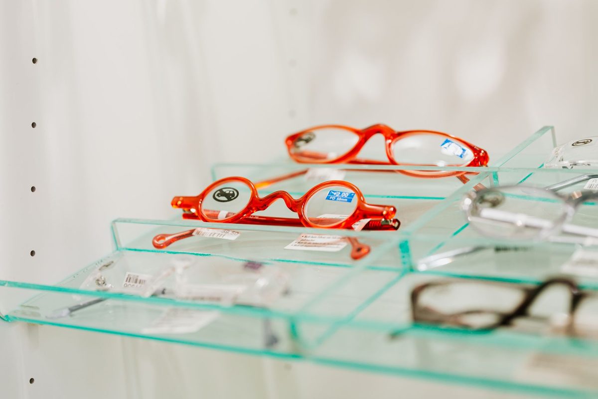 10 Best Optician and Prescription Eyewear Shopify Stores