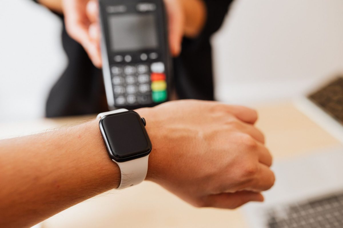 10 Best Tech Gadgets and Consumer Electronics Shopify Stores